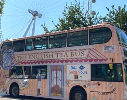 Central London Tour on a Cream Tea Bus